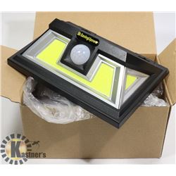 LOT OF 2 NEW SOLAR SECURITY LED LIGHTS