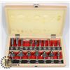 Image 1 : CRAFTSMAN ROUTER BITS 17 PIECE IN WOODEN CASE