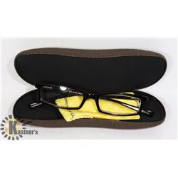 READING GLASSES BY EYE-BOBS +2.50 PRESCRIPTION WIT