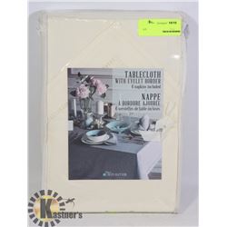 CLOTH TABLE CLOTH AND NAPKIN SET, 60 X 84