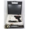 Image 1 : WELLER SOLDERING GUN IN CASE