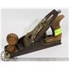 Image 1 : ANTIQUE WOOD PLANE