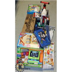 LARGE LOT OF CHILDREN'S TOYS