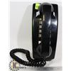 Image 1 : VINTAGE WALL PHONE