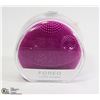 Image 1 : NEW FOREO T-SONIC FACIAL CLEANSING DEVICE