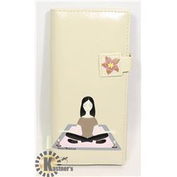 NEW WOMENS SHAG WEAR WALLET