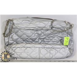 NEW MODERN STYLE SILVER FASHION PURSE