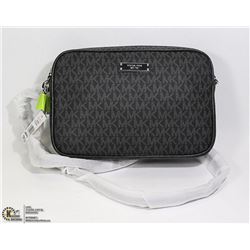 NEW MICHAEL KORS CROSSBDY BAG AUTHENTIC