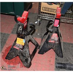 PAIR OF MOTOMASTER 6 TON AXLE STANDS