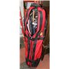 Image 1 : BAG OF ASSORTED GOLF CLUBS