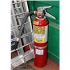 Image 1 : 10LB FIRE EXTINGUISHER WITH CHARGE