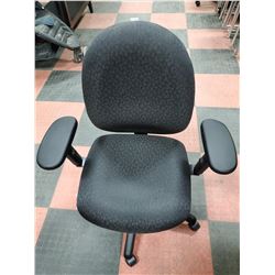 NEW HYDRAULIC OFFICER CHAIR ON CHOICE