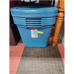 BUNDLE OF 5 RUBBERMAID STORAGE