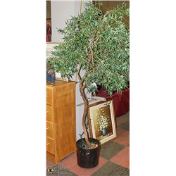 6FT ARTIFICIAL TREE HAS STRING OF WHITE LIGHTS