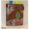 Image 1 : COPPER TONED SHAG WEAR LADYS WALLET WITH FLORAL