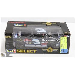 1:24 DIE CAST EARNHARDT REVELL NASCAR