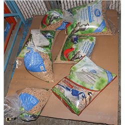 PALLET OF BIRD FOOD