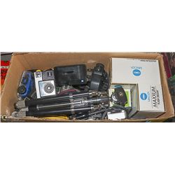 MIXED LOT OF CAMERAS AND EQUIPMENT