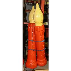 TWO VINTAGE BLOW MOLD CHRISTMAS DECORATIONS.