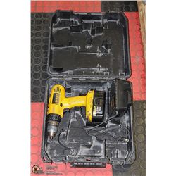 DEWALT DRILL IN DEWALT CASE 18 VOLT CORDLESS,