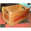 Image 1 : VINTAGE CANADA DRY WOOD CRATE WITH
