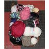 Image 1 : FLAT OF KNITTING,WOOL,CROCHET ITEMS