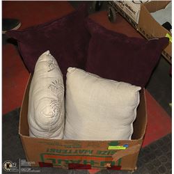 BOX WITH 4 SHOWHOME DECORATOR THROW CUSHIONS