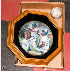 FRAMED BLUE JAY COLLECTOR PLATE WITH SIGNED TEAM