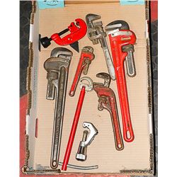 FLAT WITH LARGE VARIETY OF PIPE WRENCHES
