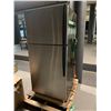 Image 1 : Whirlpool 18cuft. fridge