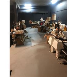 Aprox. 160 plus ast. lamps