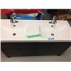 Image 2 : Double Sink Vanity