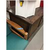 Image 2 : Vintage 2 Door Cabinet