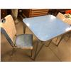 Image 2 : Retro Kitchen table with 2 Chairs