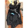 Image 1 : 3 thermal jogging shirts with batteries