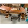Image 2 : Antique Singer Sewing Machine