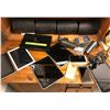 Image 1 : iPads, Speakers, Cameras, Smartphone