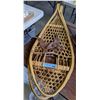 Image 2 : Snow Shoes