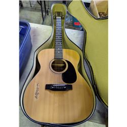 Acoustic 6 String Guitar with Hard Case