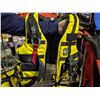 Image 2 : 4 yellow life jackets, brand = north water