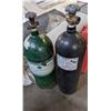 Image 1 : 5 empty tanks of compressed carbon dioxide