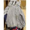 Image 1 : 2 boxes of clothing