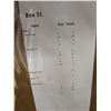Image 3 : 2 boxes of clothing