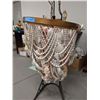 Image 3 : sea shell chandelier