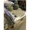 Image 2 : 2 pallets of concrete blocks, cylinders, steel bases, and sand bags