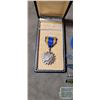 Image 2 : WW2 Air Medal Grouping Named Medals Wings