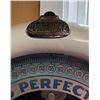 Image 3 : Peerless White Porcelain Lollipop Scale