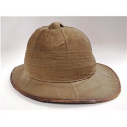 CIRCA 1900 MILITARY PITH HELMET