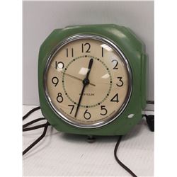 1940S WESTCLOX WALL MOUNT ELECTRIC CLOCK