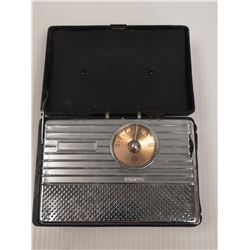 1940S RCA PORTABLE TUBE RADIO BLACK